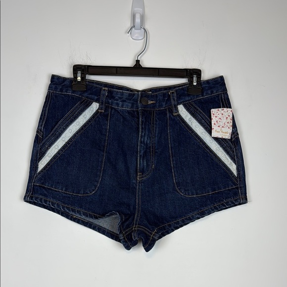Free People Sweet Surrender Lace Denim Shorts. Size 30. Dark Wash. NWT - Picture 1 of 14